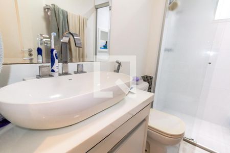 Apartamento à venda com 80m², 2 quartos e 2 vagasBanheiro do Quarto 1