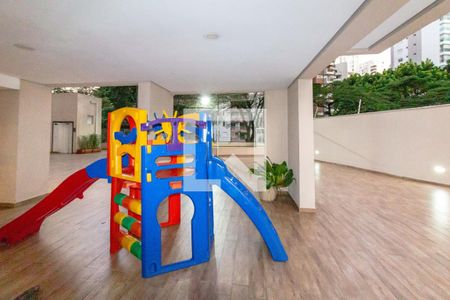 Apartamento à venda com 80m², 2 quartos e 2 vagasÁrea comum - Playground
