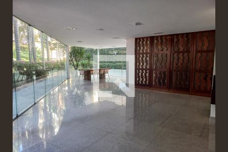 Apartamento à venda com 585m², 6 quartos e 3 vagasÁrea comum - Salão de festas