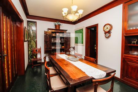 Apartamento à venda com 585m², 6 quartos e 3 vagasSala de Jantar