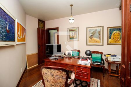 Apartamento à venda com 585m², 6 quartos e 3 vagasEscritório