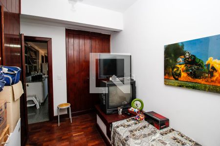 Apartamento à venda com 585m², 6 quartos e 3 vagasQuarto Serviço