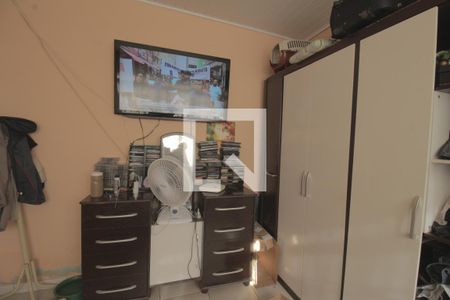 Quarto 2 de casa à venda com 4 quartos, 200m² em Vila Jardim, Porto Alegre