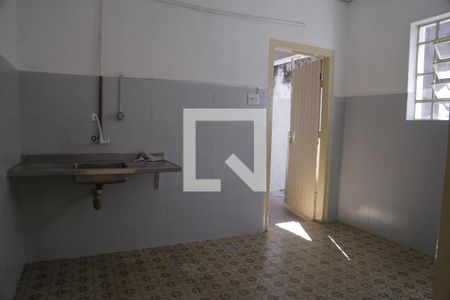 Cozinha de casa para alugar com 1 quarto, 100m² em Vila Pirituba, São Paulo