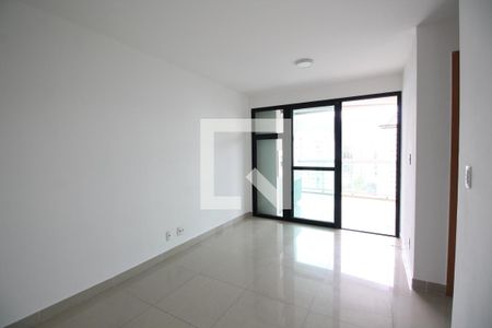 Sala de apartamento para alugar com 3 quartos, 81m² em Jacarepaguá, Rio de Janeiro