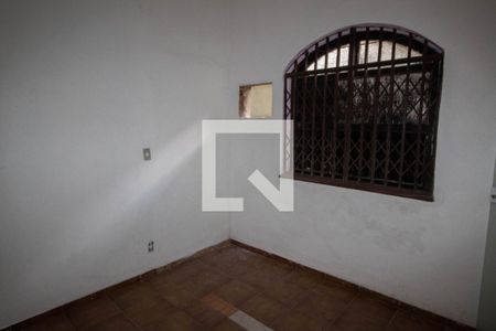 Quarto 1 de casa para alugar com 2 quartos, 60m² em Brás de Pina, Rio de Janeiro