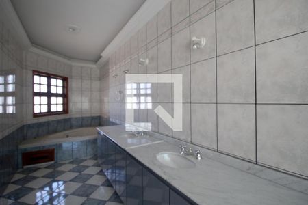 Casa para alugar com 900m², 4 quartos e 3 vagasBanheiro Suíte Master