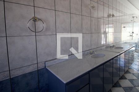 Casa para alugar com 900m², 4 quartos e 3 vagasBanheiro Suíte Master