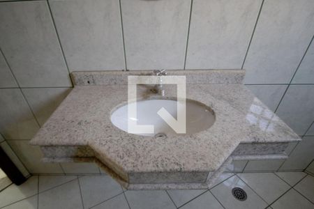 Casa para alugar com 900m², 4 quartos e 3 vagasBanheiro Social 2