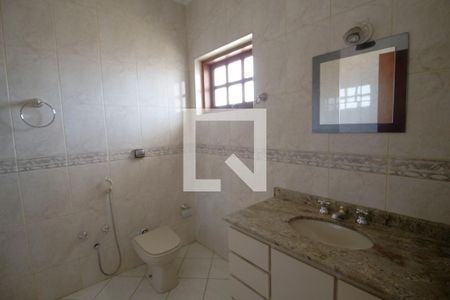 Casa para alugar com 900m², 4 quartos e 3 vagasBanheiro da Suíte 2