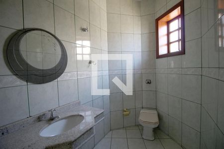Casa para alugar com 900m², 4 quartos e 3 vagasBanheiro Social 2