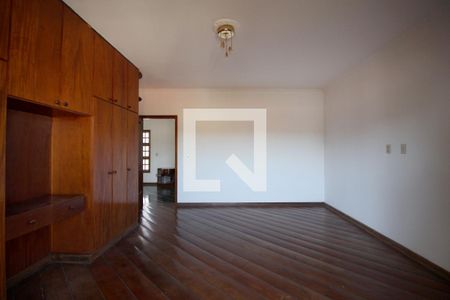 Casa para alugar com 900m², 4 quartos e 3 vagasSuíte 2