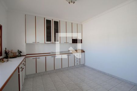 Casa para alugar com 900m², 4 quartos e 3 vagasCozinha 2