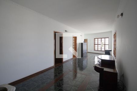 Sala de casa para alugar com 4 quartos, 900m² em Vila Trujillo, Sorocaba
