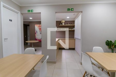 Apartamento à venda com 45m², 2 quartos e sem vagaÁrea comum - Salão de festas