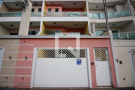 Casa à venda com 230m², 3 quartos e 2 vagasFachada