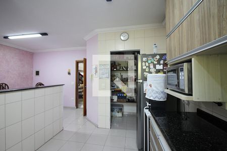 Casa à venda com 230m², 3 quartos e 2 vagasCozinha