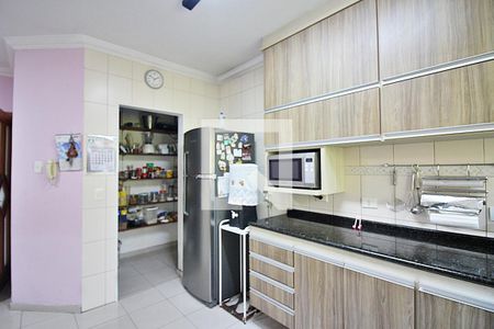 Casa à venda com 230m², 3 quartos e 2 vagasCozinha