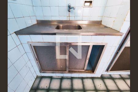 Casa à venda com 200m², 5 quartos e 3 vagasCozinha - Torneira