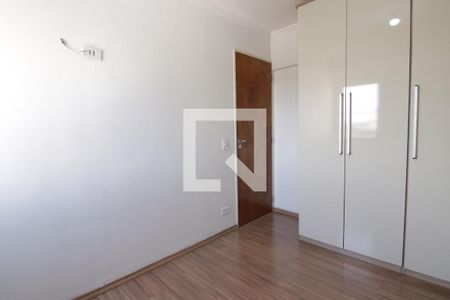 Quarto 2 de apartamento para alugar com 2 quartos, 54m² em Vila Marieta, São Paulo