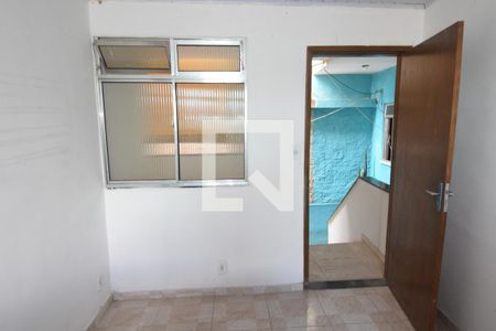 Sala de casa para alugar com 1 quarto, 50m² em Jardim Olavo Bilac, Duque de Caxias