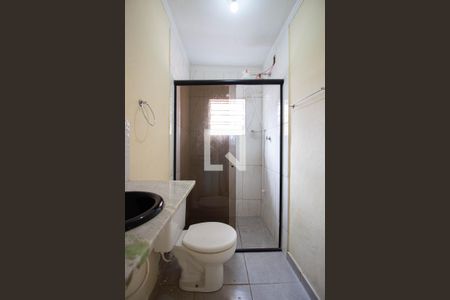 Banheiro de casa para alugar com 1 quarto, 35m² em Conjunto Habitacional A. E. Carvalho, São Paulo