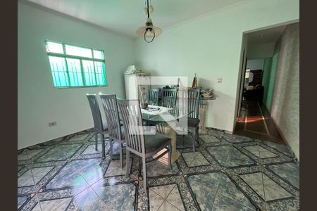 Casa para alugar com 237m², 3 quartos e 3 vagas Casa para alugar com 237m², 3 quartos e 3 vagasCozinha