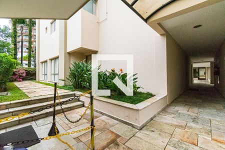 Hall de Entrada de apartamento para alugar com 2 quartos, 70m² em Vila Alexandria, São Paulo