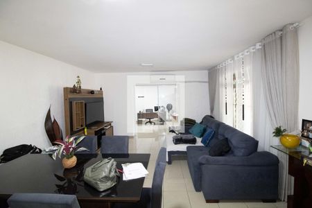 Sala de casa à venda com 4 quartos, 277m² em Parque Continental, São Paulo