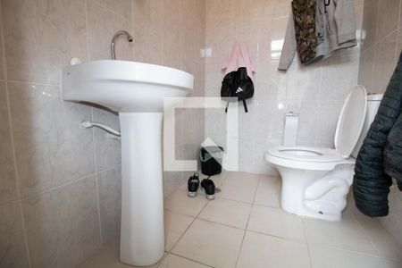 Casa à venda com 277m², 4 quartos e 2 vagasBanheiro de serviço