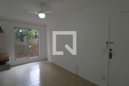 Sala de apartamento para alugar com 2 quartos, 50m² em Vila Inglesa, São Paulo