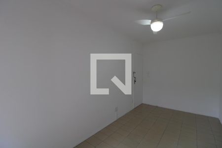 Sala de apartamento para alugar com 2 quartos, 50m² em Vila Inglesa, São Paulo