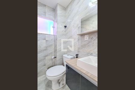 Casa para alugar com 100m², 2 quartos e sem vaga Casa para alugar com 100m², 2 quartos e sem vagaBanheiro da Suíte