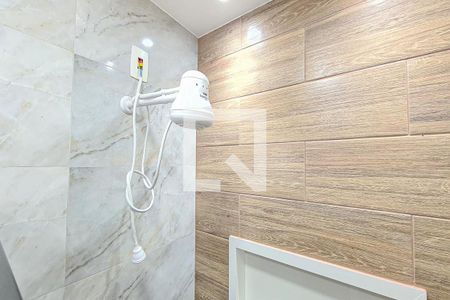 Casa para alugar com 100m², 2 quartos e sem vaga Casa para alugar com 100m², 2 quartos e sem vagaBanheiro da Suíte