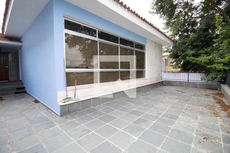 Varanda de casa à venda com 4 quartos, 450m² em Vila Madalena, São Paulo