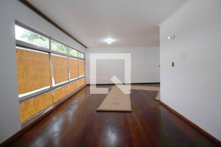 Sala de casa à venda com 4 quartos, 450m² em Vila Madalena, São Paulo