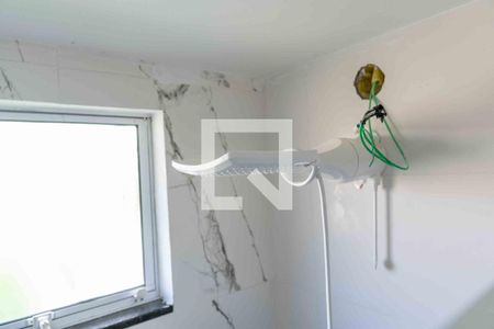 Banheiro de kitnet/studio para alugar com 1 quarto, 32m² em Itaipu, Niterói