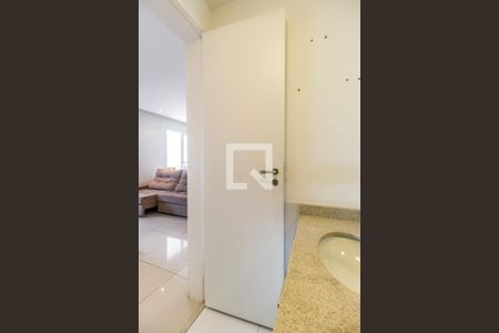Apartamento para alugar com 73m², 2 quartos e 1 vaga Apartamento para alugar com 73m², 2 quartos e 1 vagaBanheiro