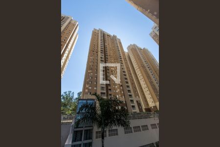 Apartamento para alugar com 73m², 2 quartos e 1 vagaFachada