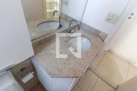 Apartamento para alugar com 73m², 2 quartos e 1 vaga Apartamento para alugar com 73m², 2 quartos e 1 vagaDetalhe do Banheiro da Suite