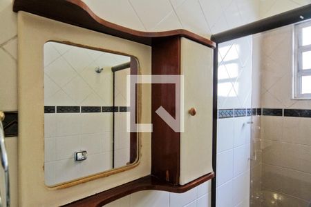 Banheiro da Suíte de casa à venda com 2 quartos, 110m² em Vila Mangalot, São Paulo