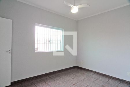 Suíte de casa à venda com 2 quartos, 110m² em Vila Mangalot, São Paulo