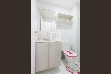 Apartamento à venda com 66m², 2 quartos e sem vaga Apartamento à venda com 66m², 2 quartos e sem vagaBanheiro Social