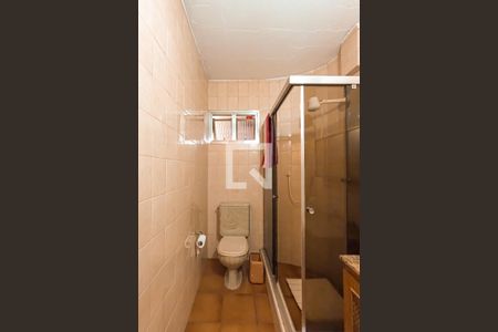 Casa à venda com 250m², 3 quartos e 2 vagasBanheiro de Serviço