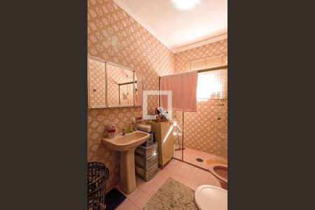 Casa à venda com 250m², 3 quartos e 2 vagasBanheiro 1