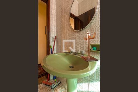 Casa à venda com 250m², 3 quartos e 2 vagasBanheiro 2