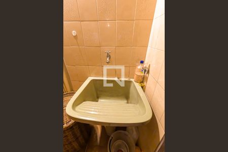 Casa à venda com 250m², 3 quartos e 2 vagasÁrea de Serviço