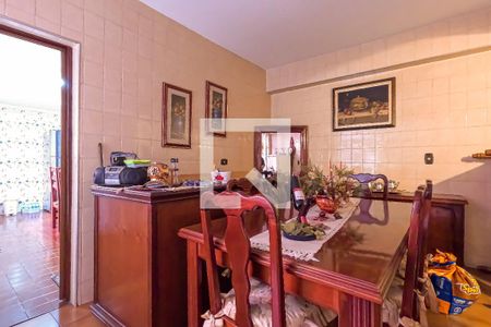 Casa à venda com 250m², 3 quartos e 2 vagasCozinha