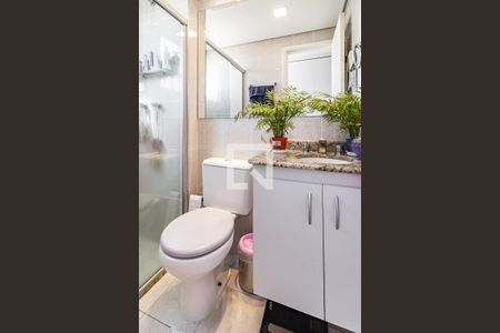 Apartamento para alugar com 65m², 2 quartos e 1 vaga Apartamento para alugar com 65m², 2 quartos e 1 vagaBanheiro da Suíte