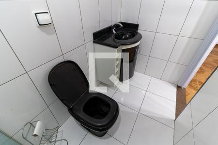 Casa para alugar com 250m², 3 quartos e 2 vagas Casa para alugar com 250m², 3 quartos e 2 vagasBanheiro da Suíte 1